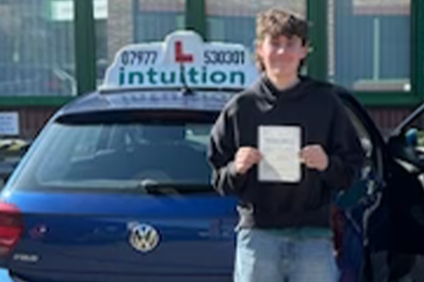 Euan driving lessons in Hersham